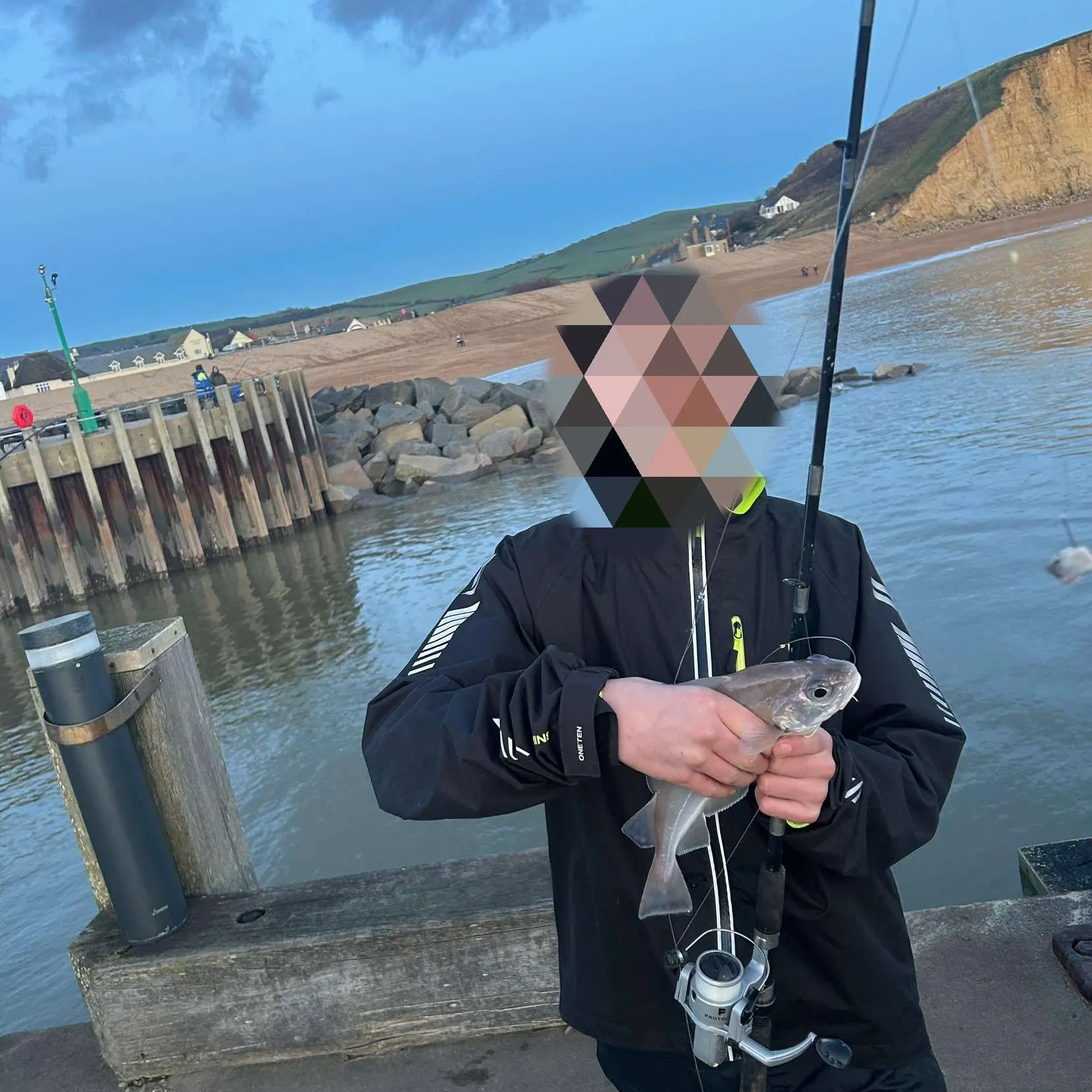 The most popular recent Pouting catch on Fishbrain