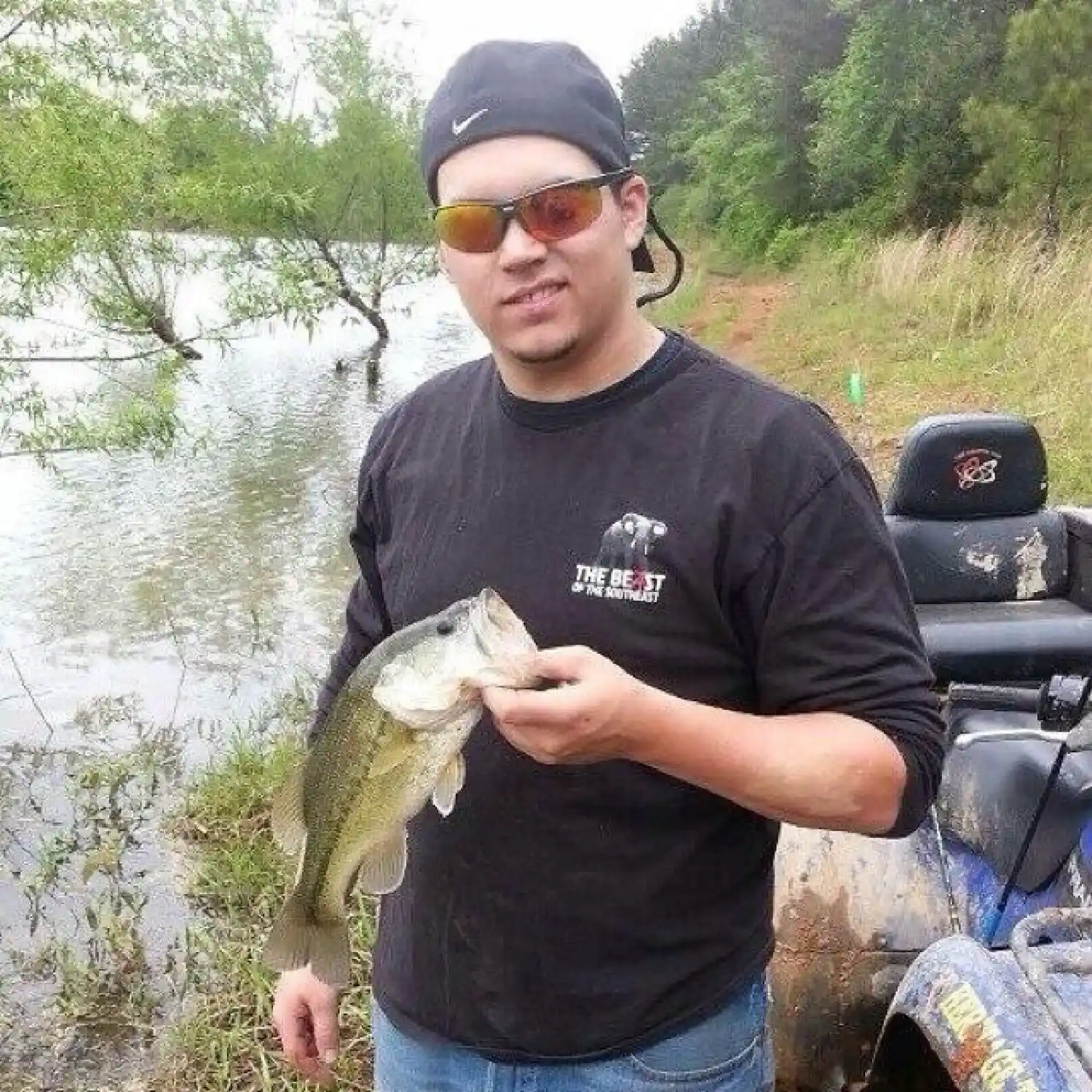 HYBRID AND WHITE BASS ACTION, LOCK 17 CHOUTEAU DAM