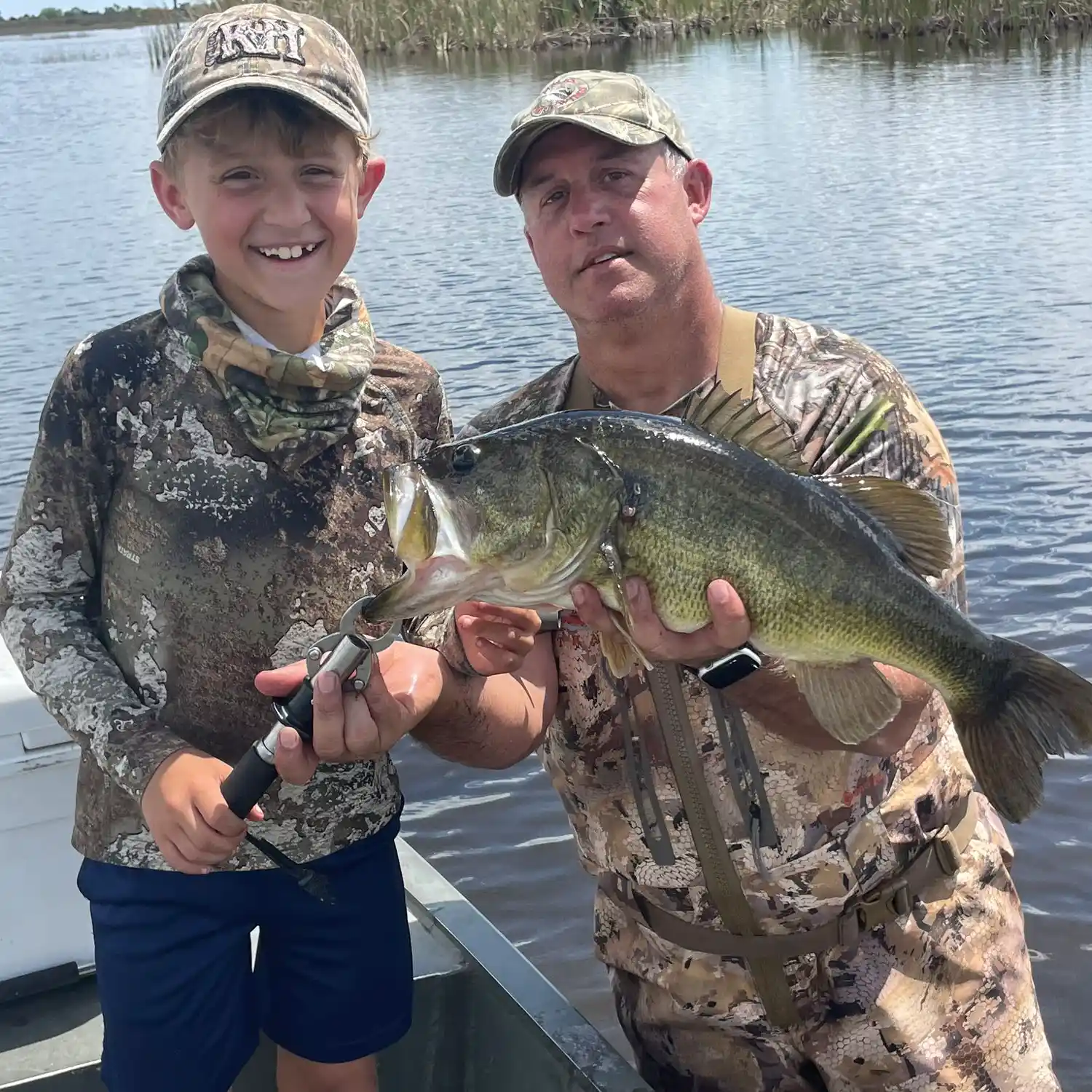 Canal Fishing somewhat close to the Hollywood Beach, FL area? : r/Fishing