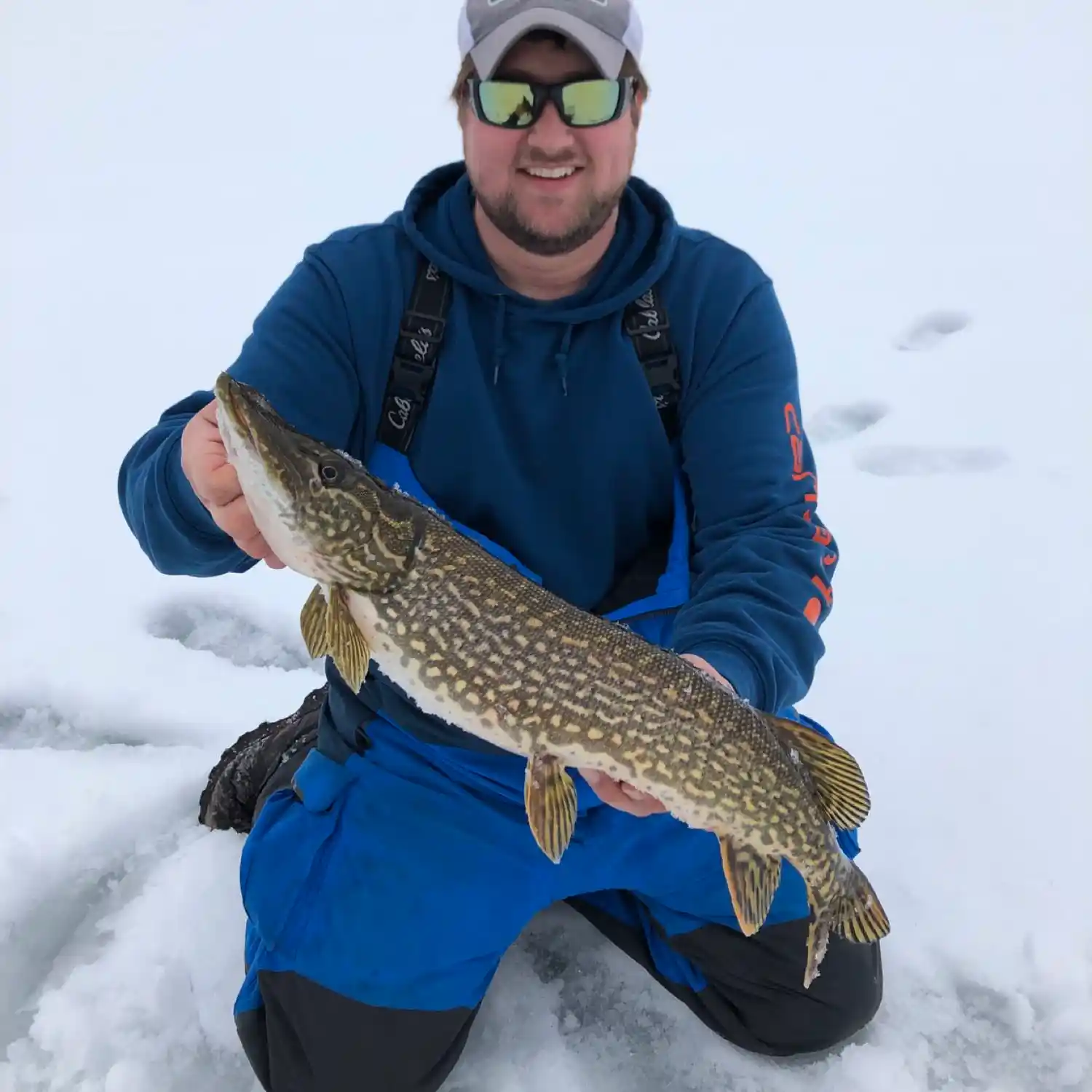 Check out the new 🎥 Link In Bio✓ . . . . . . . . . #icefishing #frabill # fishing #tipup #pike #walleye #panfish #wisconsin #lake #en