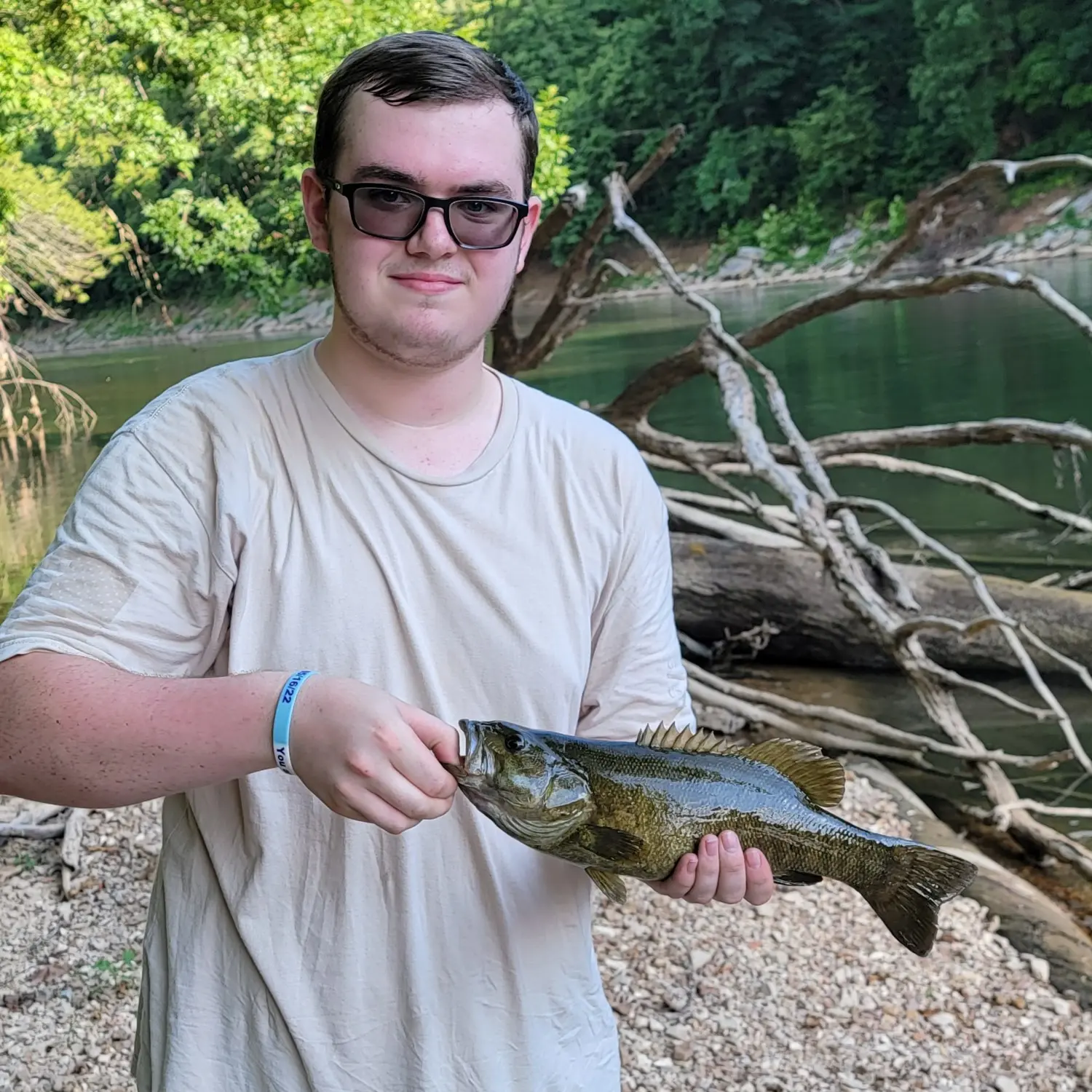 Fishing the James River in Missouri for smallmouth bass - MO-Outdoors