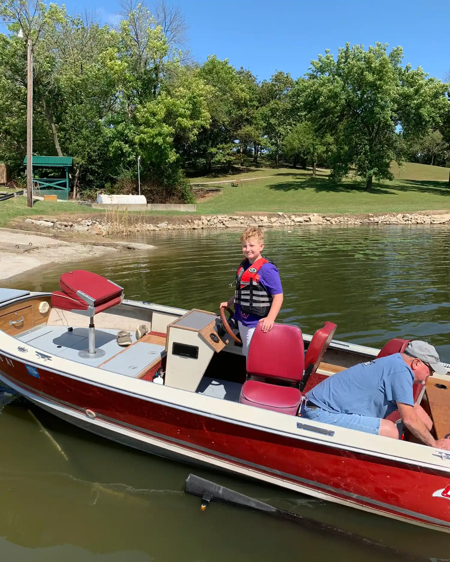 Fishing spots, fishing reports and regulations in Thomas Mitchell Park