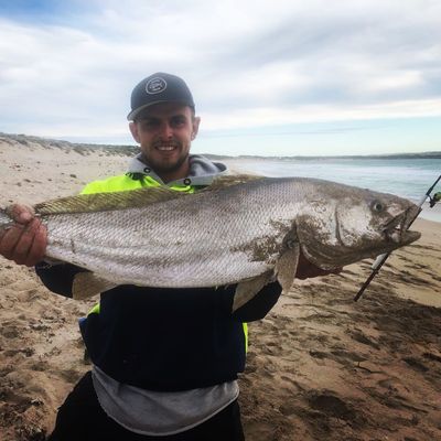 Fishing For Mullet at Berry Bay on the Yorke Peninsula 